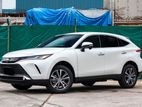 Toyota Harrier . 2022