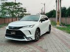 Toyota Harrier PHV 2023