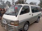 Toyota Hiace . 2000