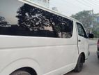 Toyota Hiace . 2005