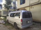 Toyota Hiace . 2005