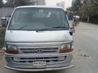 Toyota Hiace 2003