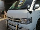 Toyota Hiace 2010