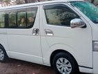 Toyota Hiace . 2010