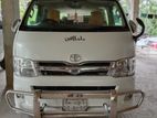 Toyota Hiace 2011