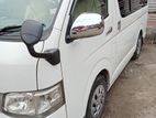 Toyota Hiace 2011