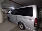 Toyota Hiace 2011