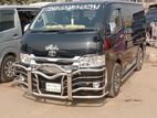 Toyota Hiace . 2016