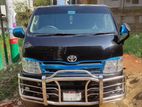 Toyota Hiace 2012