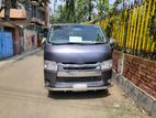 Toyota Hiace 2012