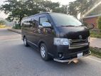 Toyota Hiace . 2012