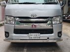 Toyota Hiace . 2013