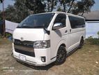 Toyota Hiace 2015