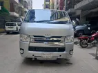 Toyota Hiace 2017
