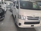 Toyota Hiace . 2019