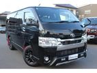 Toyota Hiace . 2019