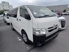 Toyota Hiace 2022