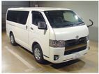 Toyota Hiace . 2022