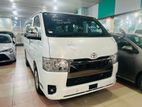 Toyota Hiace . 2025
