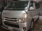 Toyota Hiace . 2010