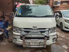 Toyota Hiace ব্যাংক লোন সহ বিক্রি 2018