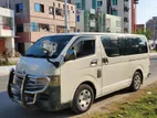 Toyota Hiace dual AC 2005