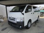 Toyota Hiace DX 2020