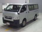 Toyota Hiace dx 2021