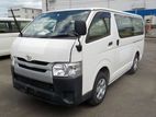 Toyota Hiace DX 3.5 WHITE 2019