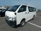 Toyota Hiace DX DUAL A/C HITARBOX 2020