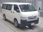 Toyota Hiace DX DUAL AC 2020