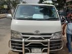 Toyota Hiace 2011