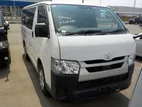 Toyota Hiace DX White RA Point 2020