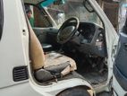 Toyota Hiace . 2004