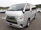 Toyota Hiace GL DUAL AC 2020