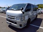 Toyota Hiace GL Dual Ac 2020