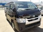 Toyota Hiace GL Dual Ac Black 2022