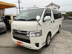 Toyota Hiace GL Dual Ac TRH 2019