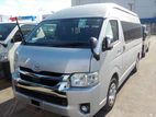 Toyota Hiace Grand Cabin 2021