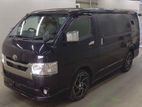 Toyota Hiace . 2021