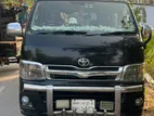 Toyota Hiace . 2011