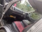 Toyota Hiace . 2004