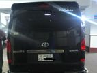 Toyota Hiace push stat 2017