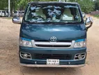 Toyota Hiace . 2005