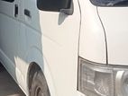 Toyota Hiace . 2010