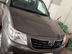 Toyota Hilux . 2011