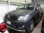 Toyota Hilux Double Cabin Pickup 2011