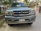 Toyota Hilux double Kevin pickup 2003