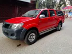 Toyota Hilux ℅ প্রথম মালিক 2012