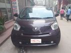 Toyota iQ (Two Seater) 2010